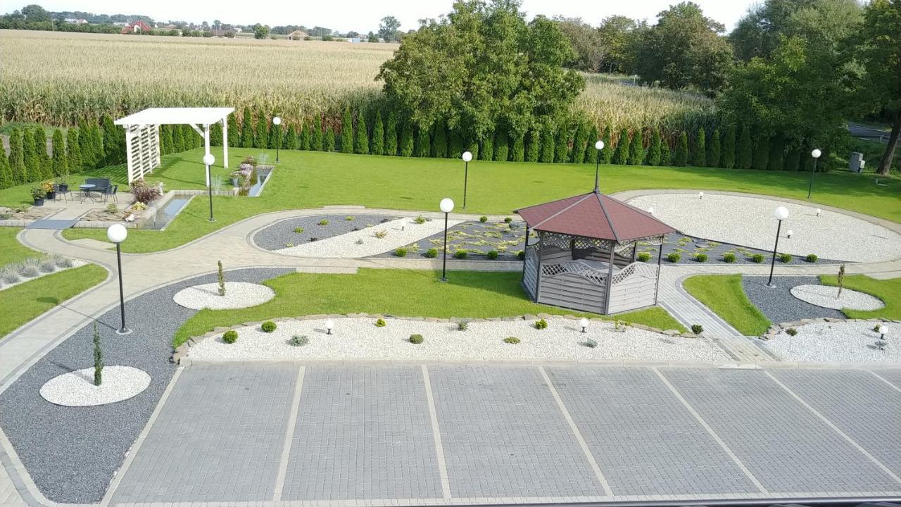 Bed and Breakfast Perla Kujaw à Radziejów Extérieur photo